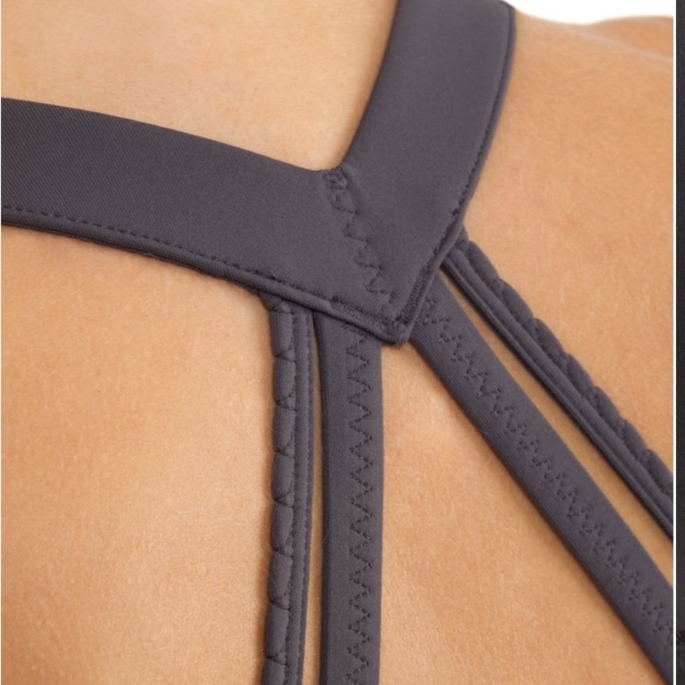 Lululemon"Power Technique Tank - Picture 10 of 16